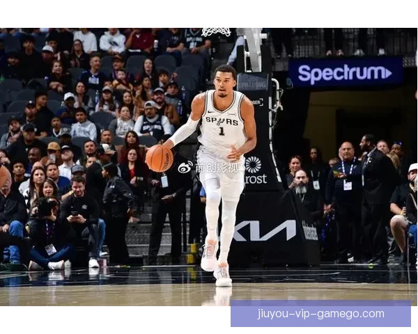 文班亚马26分14篮板5封盖力压83分先生 热巴仅17投5中表现低迷